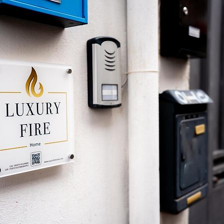 Luxury Fire Home - كاتانيا المظهر الخارجي الصورة
